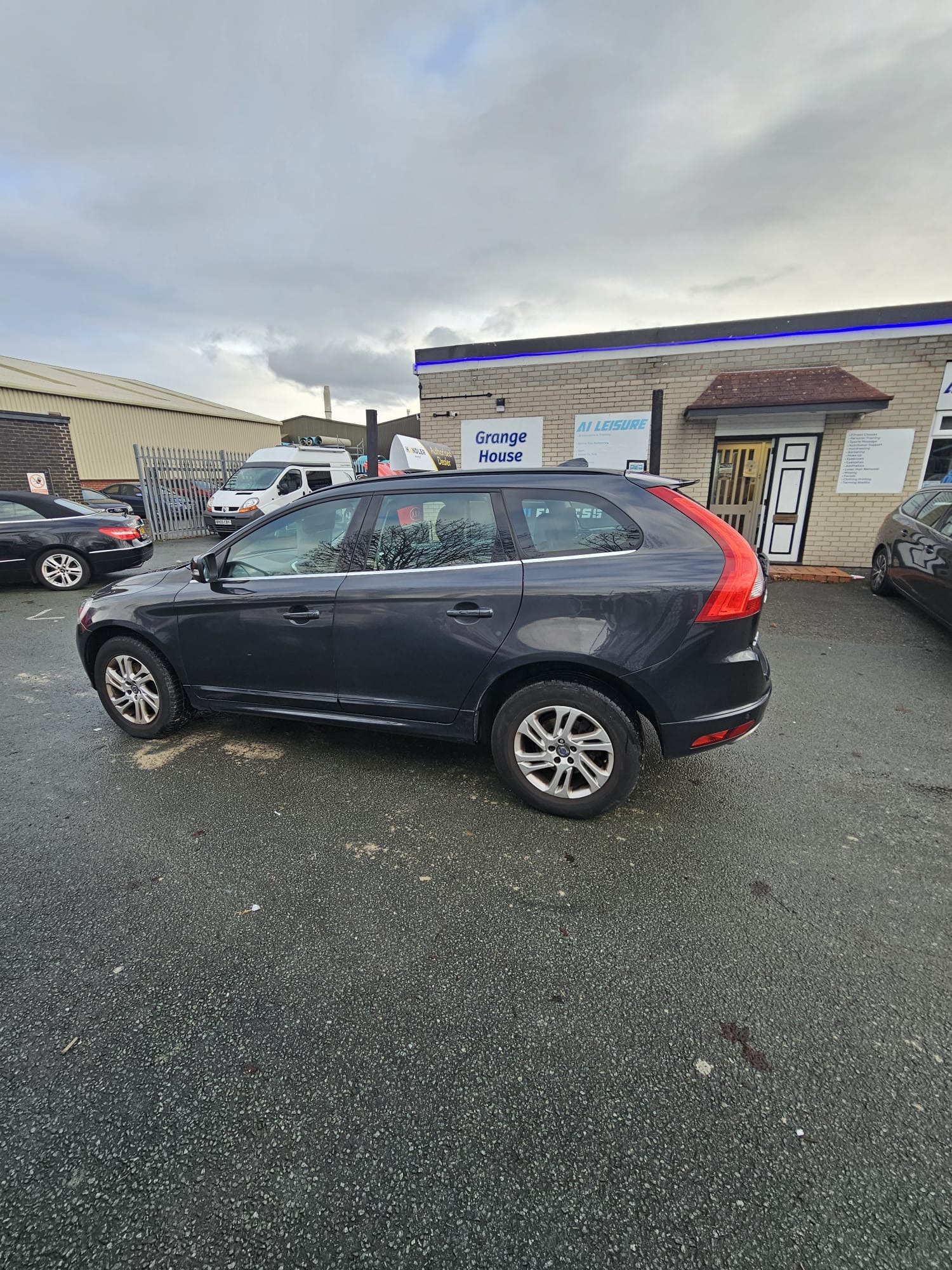 Used Volvo XC60 2015 for sale - 77168681: Photo 7