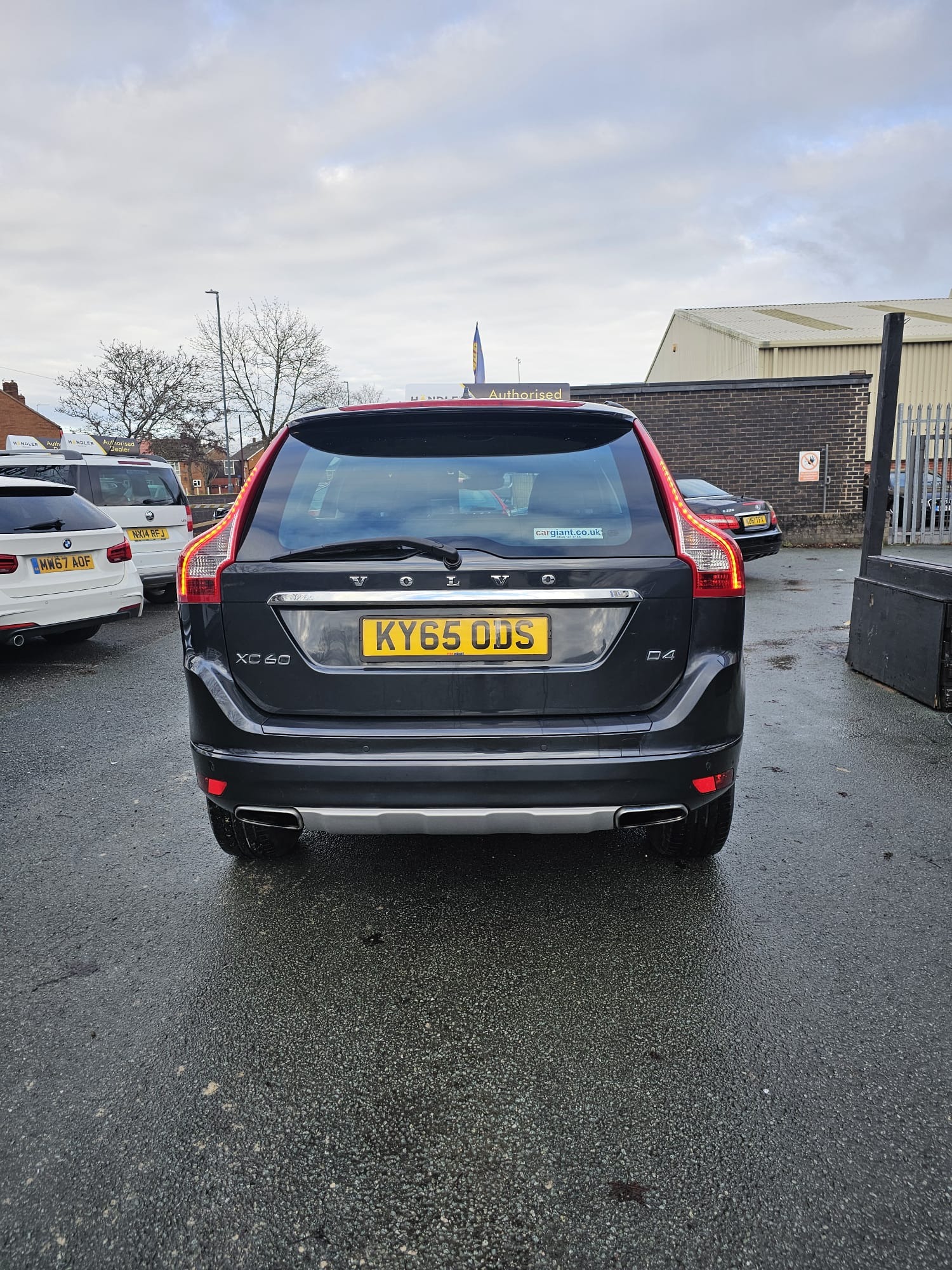 Used Volvo XC60 2015 for sale - 77168681: Photo 9