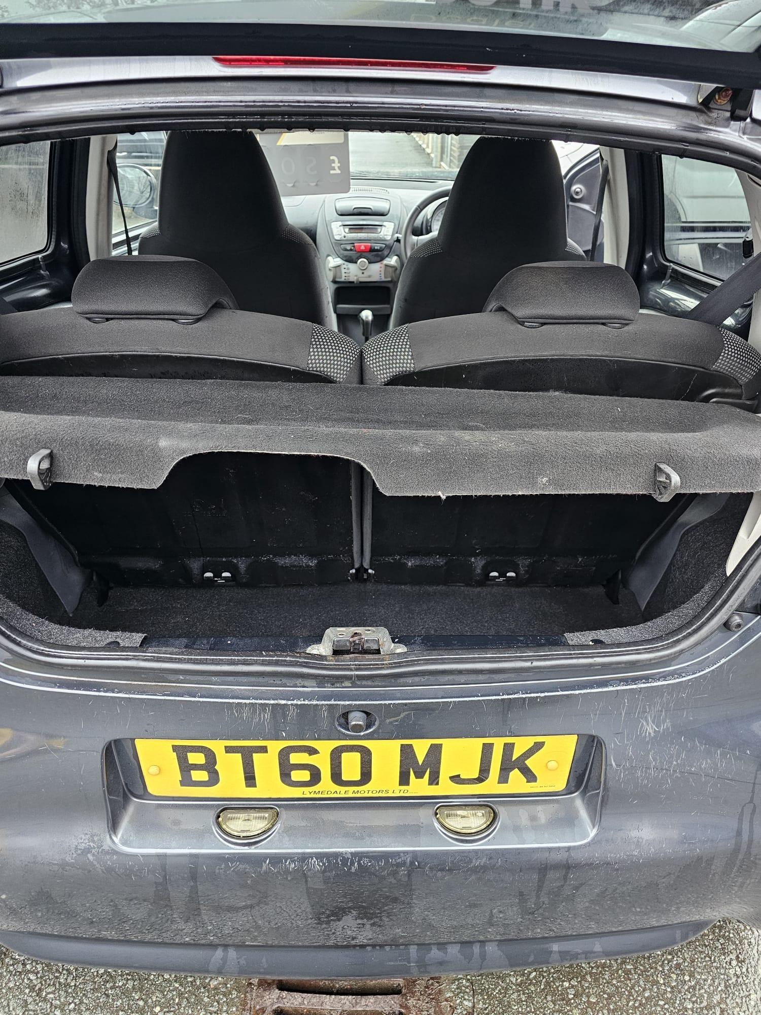 Used Toyota AYGO 2011 for sale - 76817968: Photo 12