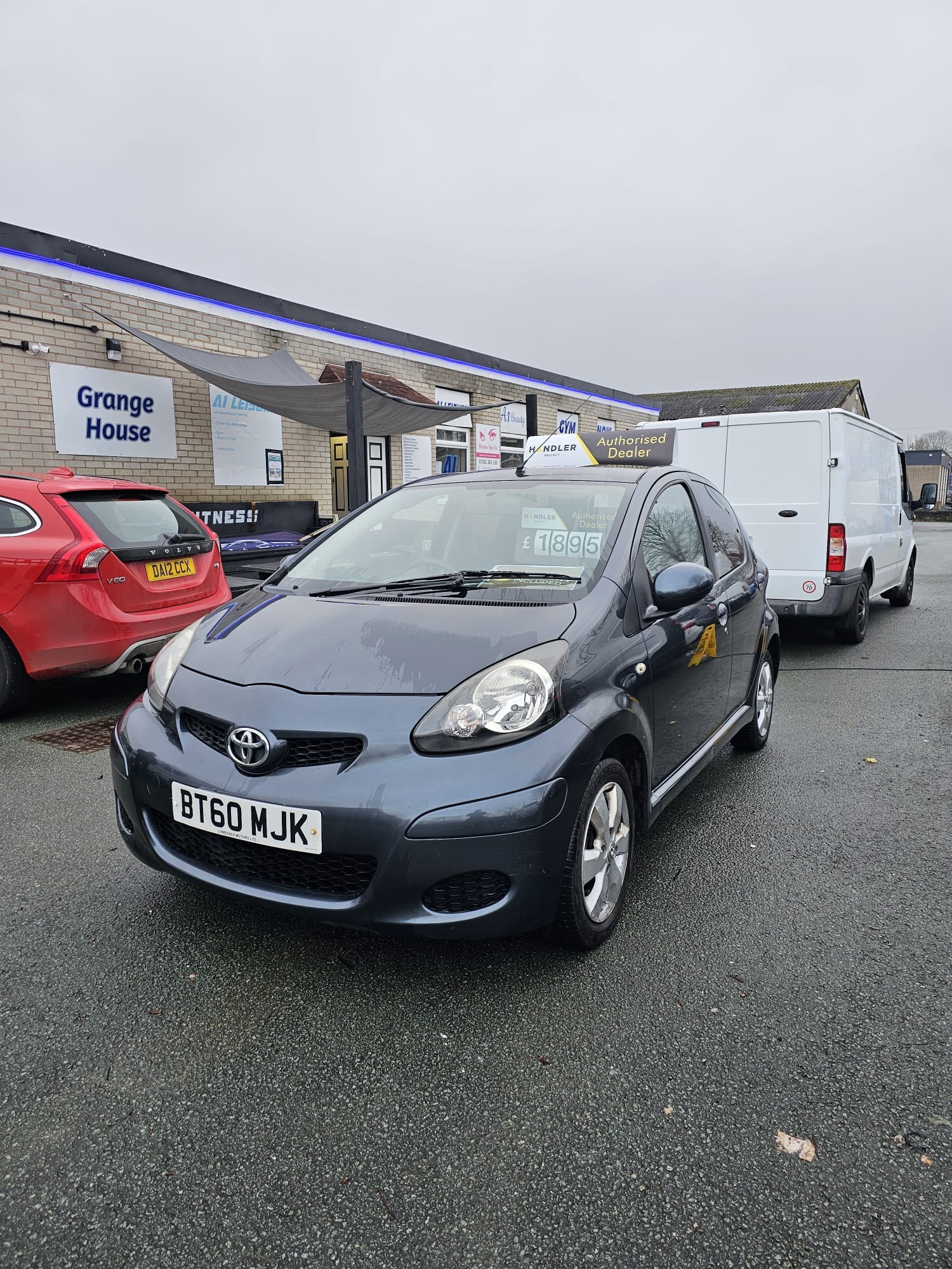 Used Toyota AYGO 2011 for sale - 76817968: Photo 3