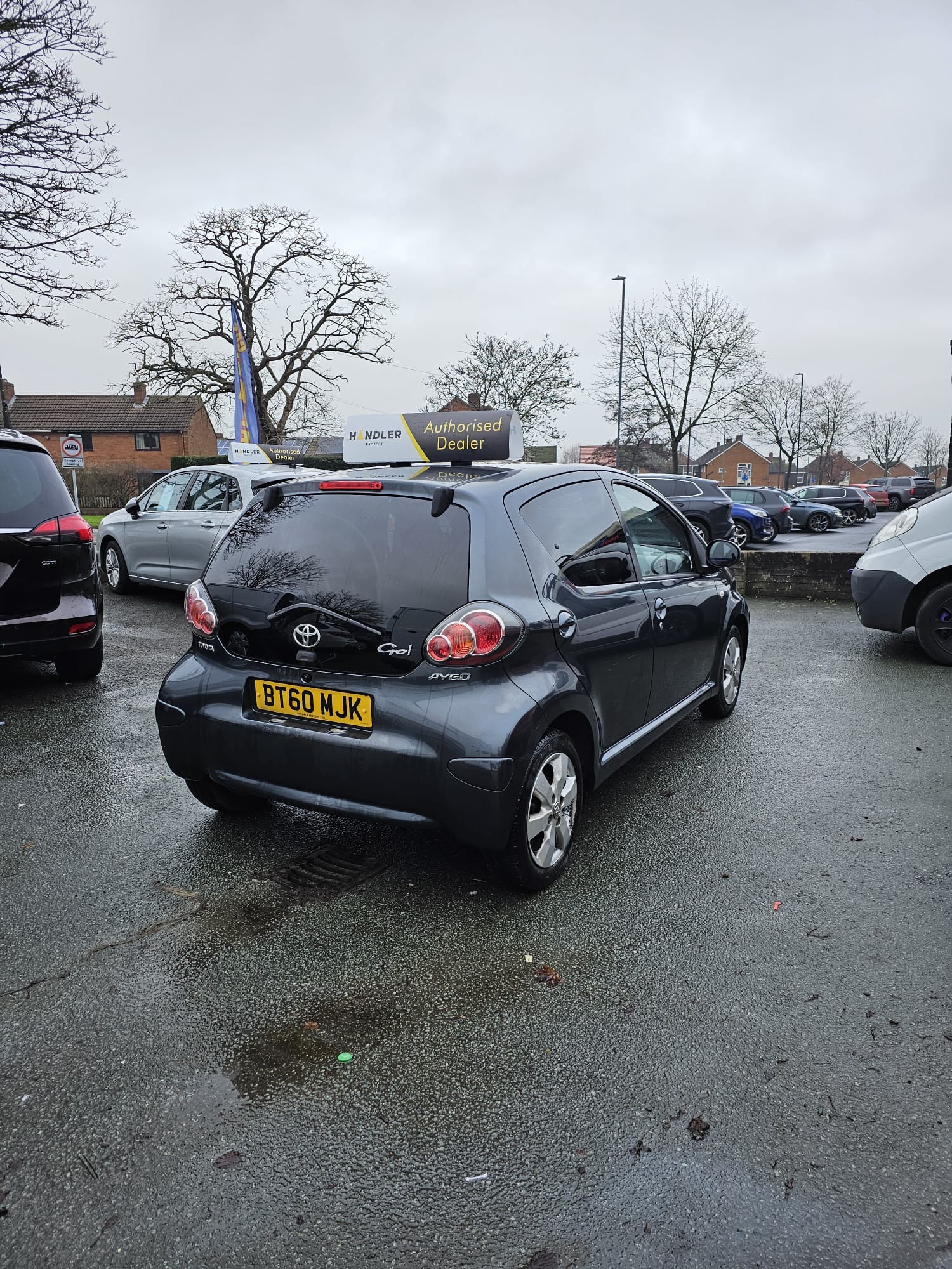 Used Toyota AYGO 2011 for sale - 76817968: Photo 6