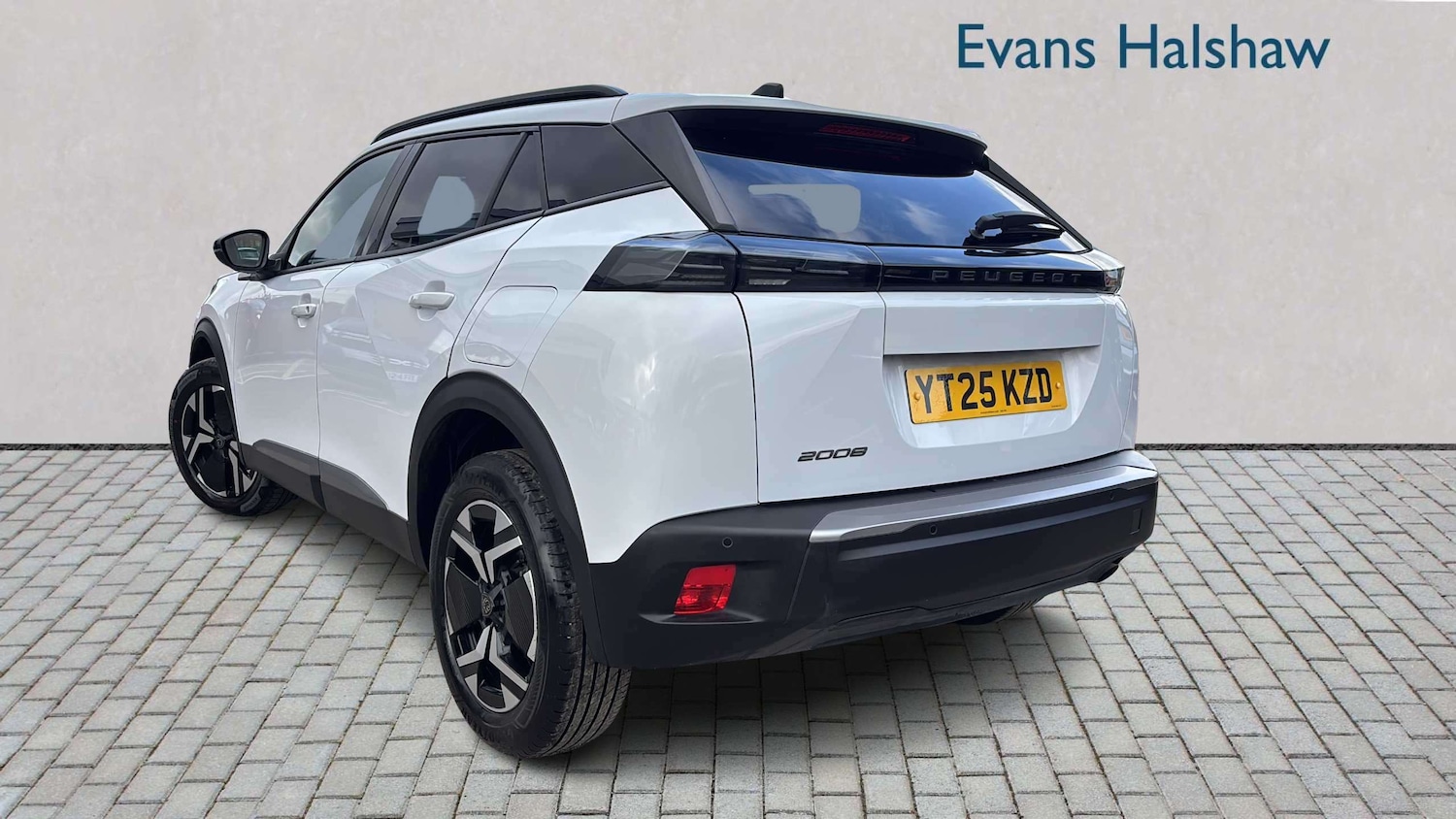 Used Peugeot 2008 for sale - 77862424: Photo 2