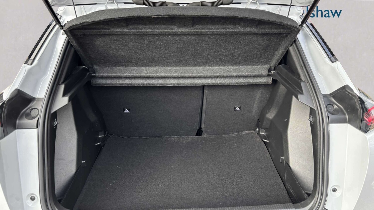 Used Peugeot 2008 for sale - 77862424: Photo 8