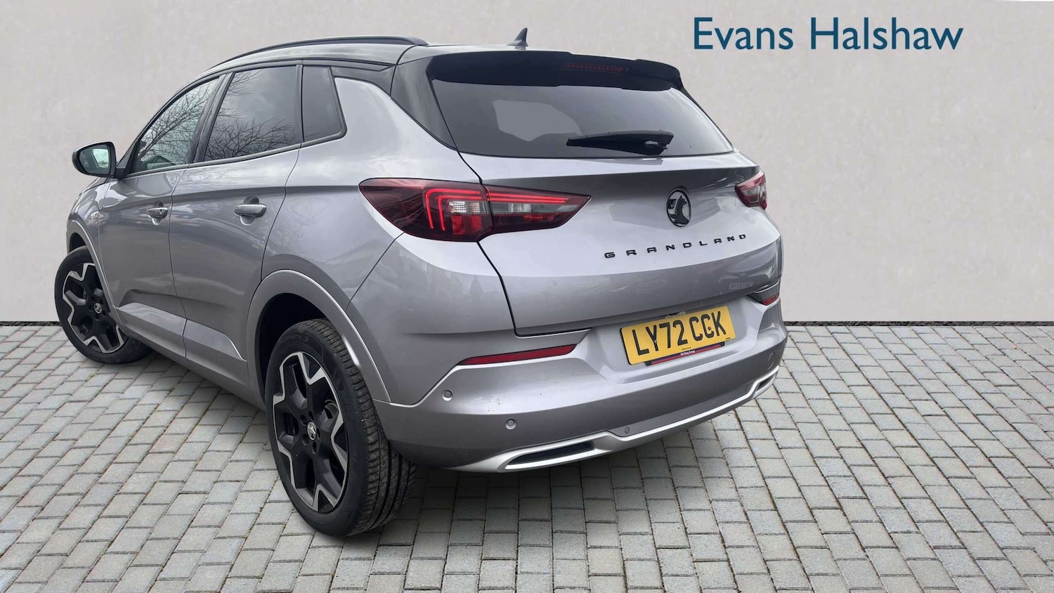 Used Vauxhall Grandland for sale - 77858990: Photo 3