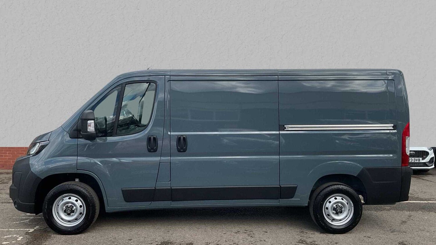 Used Vauxhall Movano 2025 for sale - 77857631: Photo 3