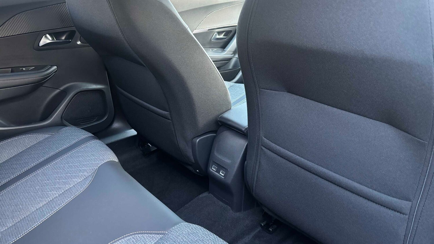 Used Peugeot 2008 for sale - 77862092: Photo 16