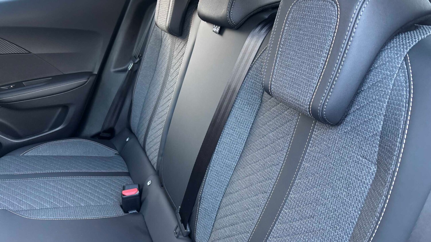 Used Peugeot 2008 for sale - 77862092: Photo 18