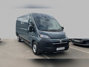 Vauxhall Movano feature image