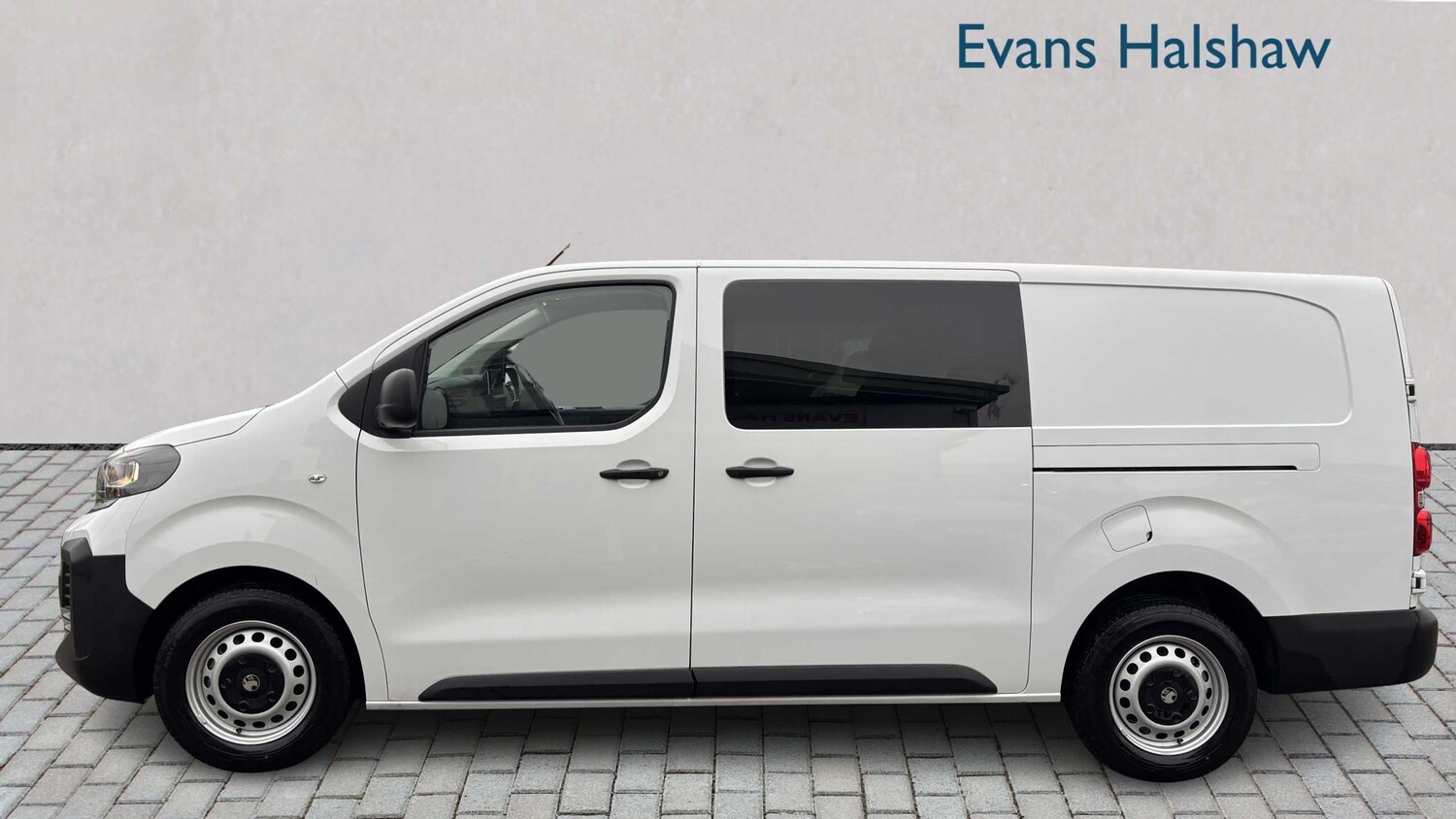 Used Vauxhall Vivaro 2025 for sale - 77858644: Photo 3