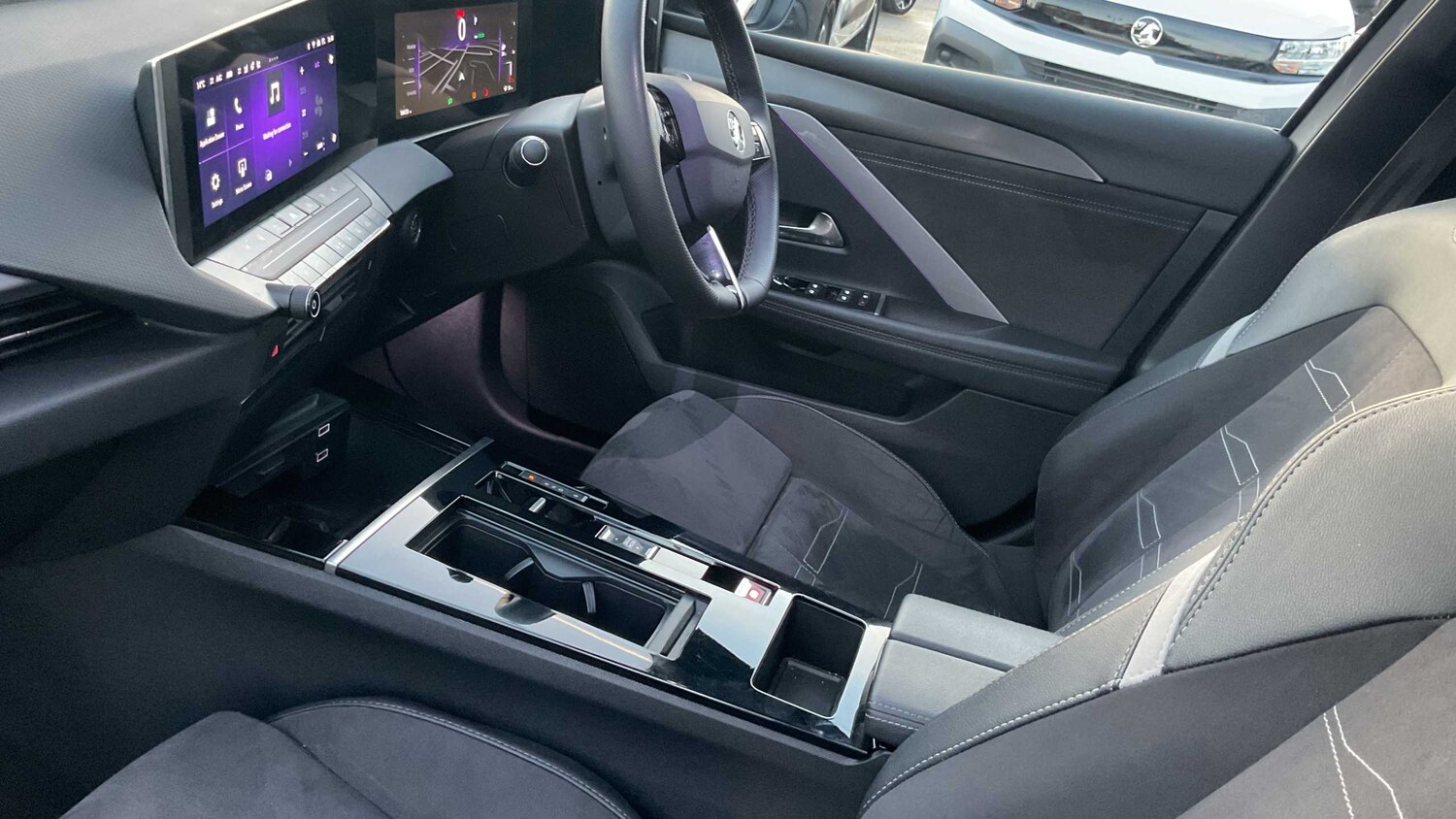 Used Vauxhall Astra for sale - 77858550: Photo 17