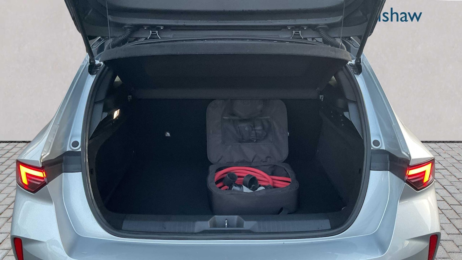 Used Vauxhall Astra for sale - 77858550: Photo 8