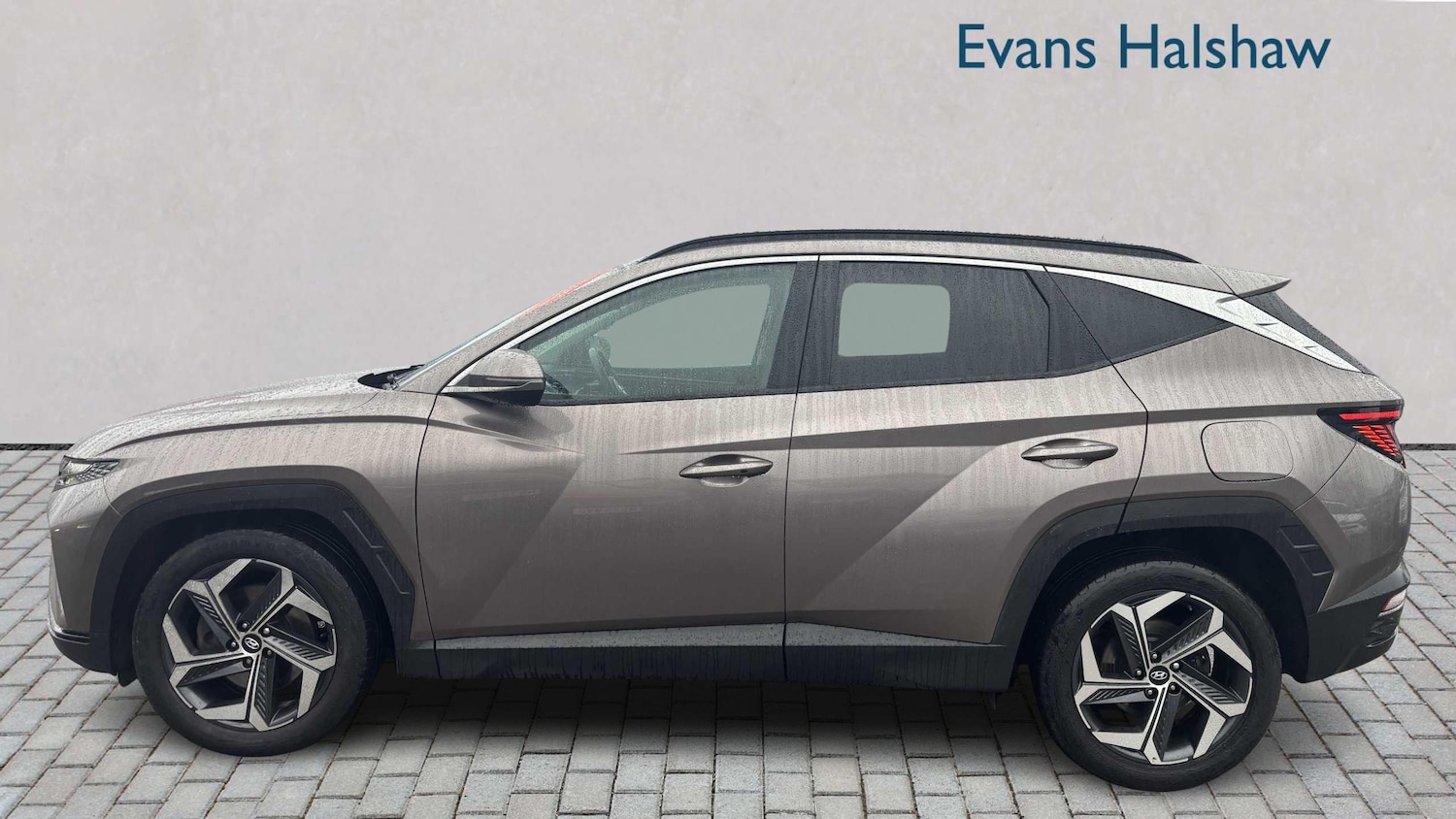 Used Hyundai TUCSON for sale - 77859679: Photo 3