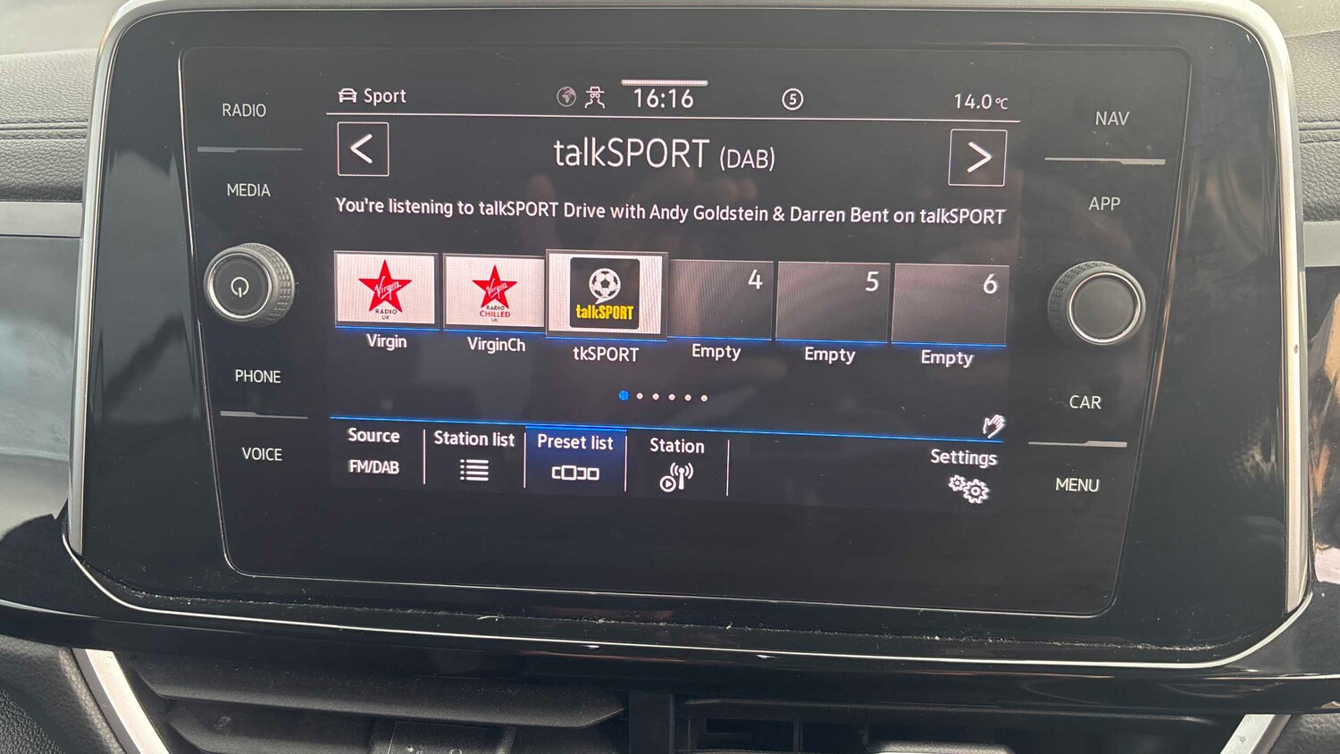 Used Volkswagen T-Roc 2022 for sale - 77859397: Photo 21