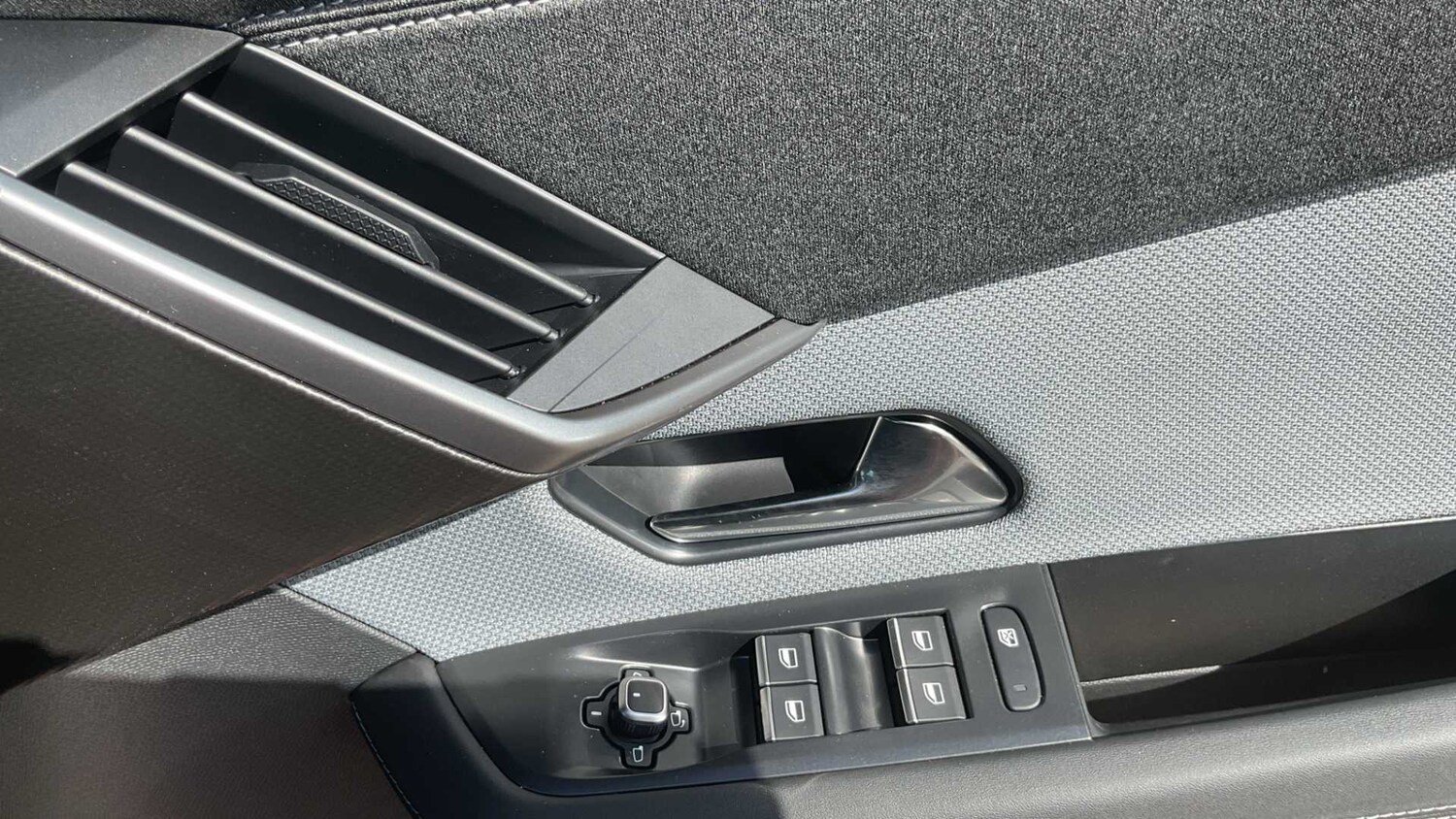 Used Vauxhall Grandland 2024 for sale - 77859228: Photo 33