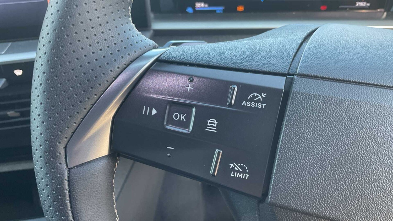 Used Vauxhall Grandland 2024 for sale - 77859228: Photo 35