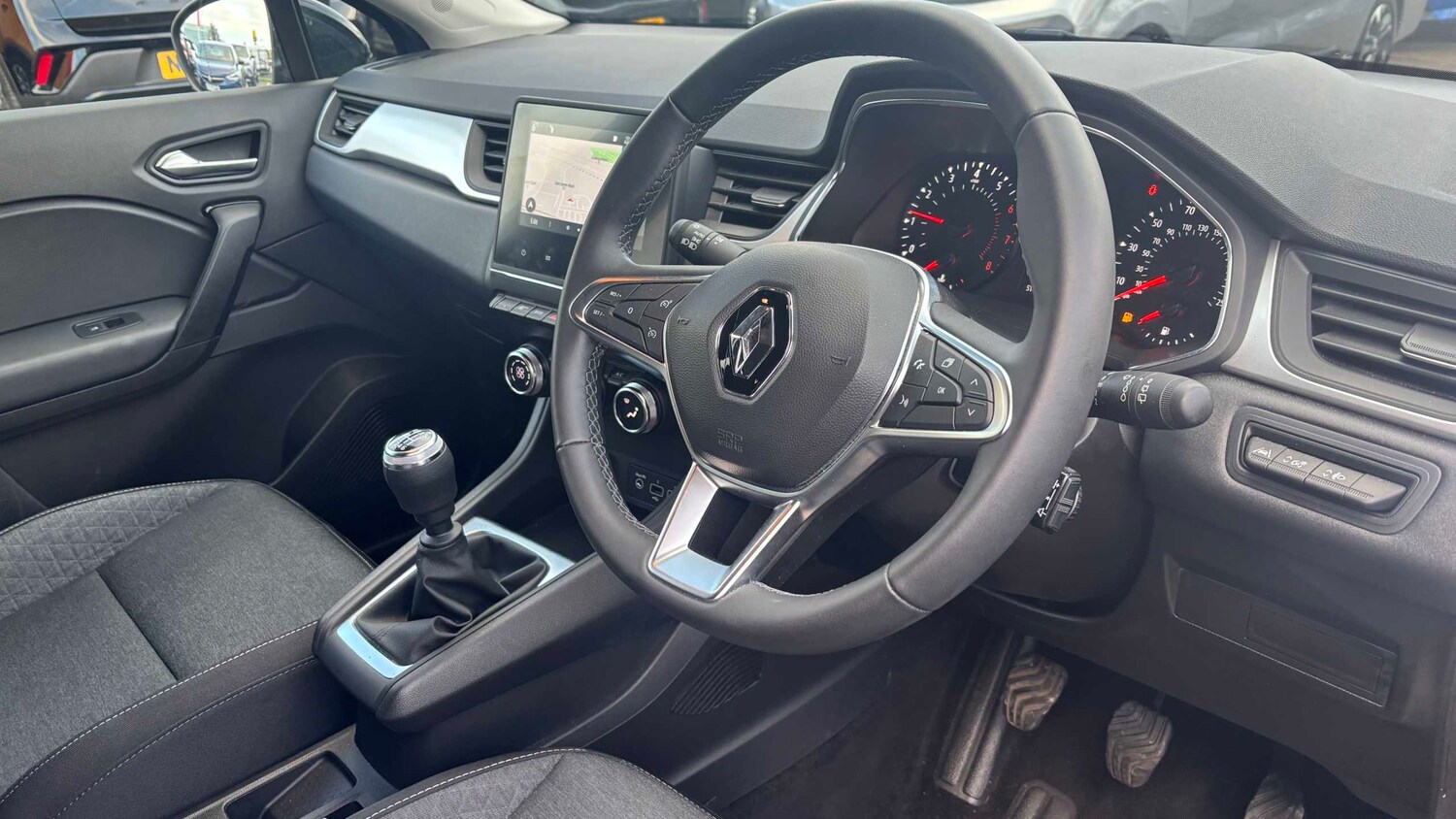 Used Renault Captur for sale - 77859473: Photo 10