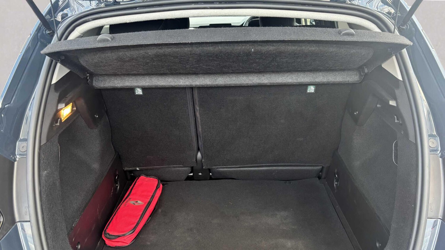 Used Renault Captur for sale - 77859473: Photo 8