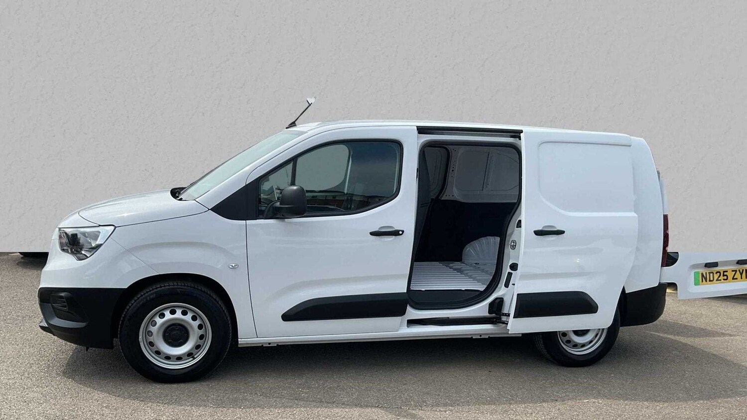 Used Vauxhall Combo 2025 for sale - 77861591: Photo 16