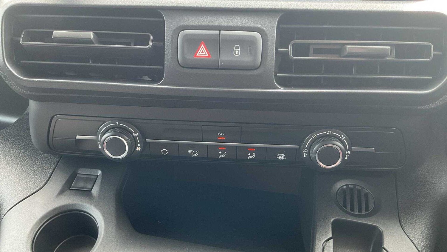 Used Vauxhall Combo 2025 for sale - 77861591: Photo 21