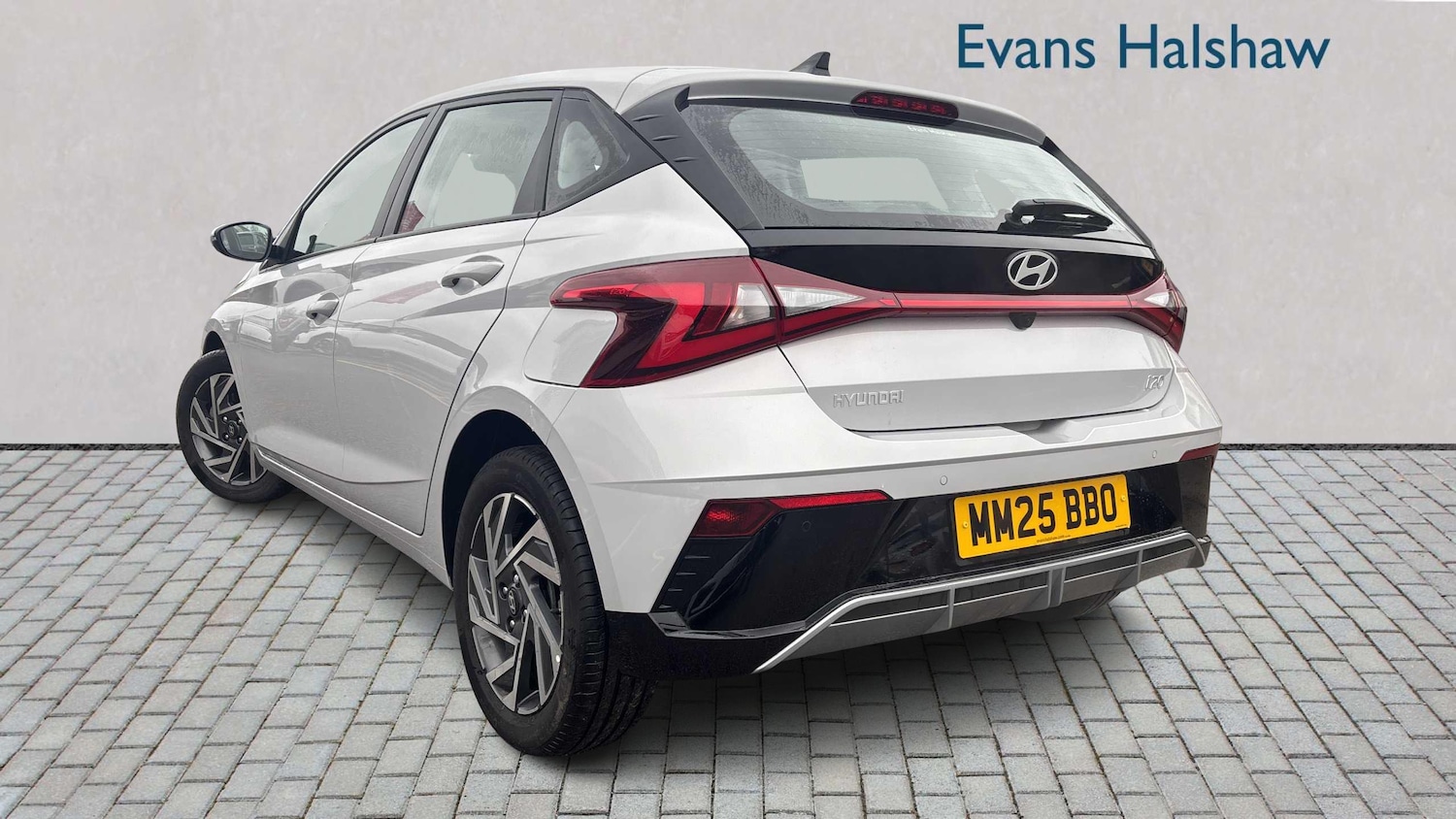 Used Hyundai i20 for sale - 77860764: Photo 2