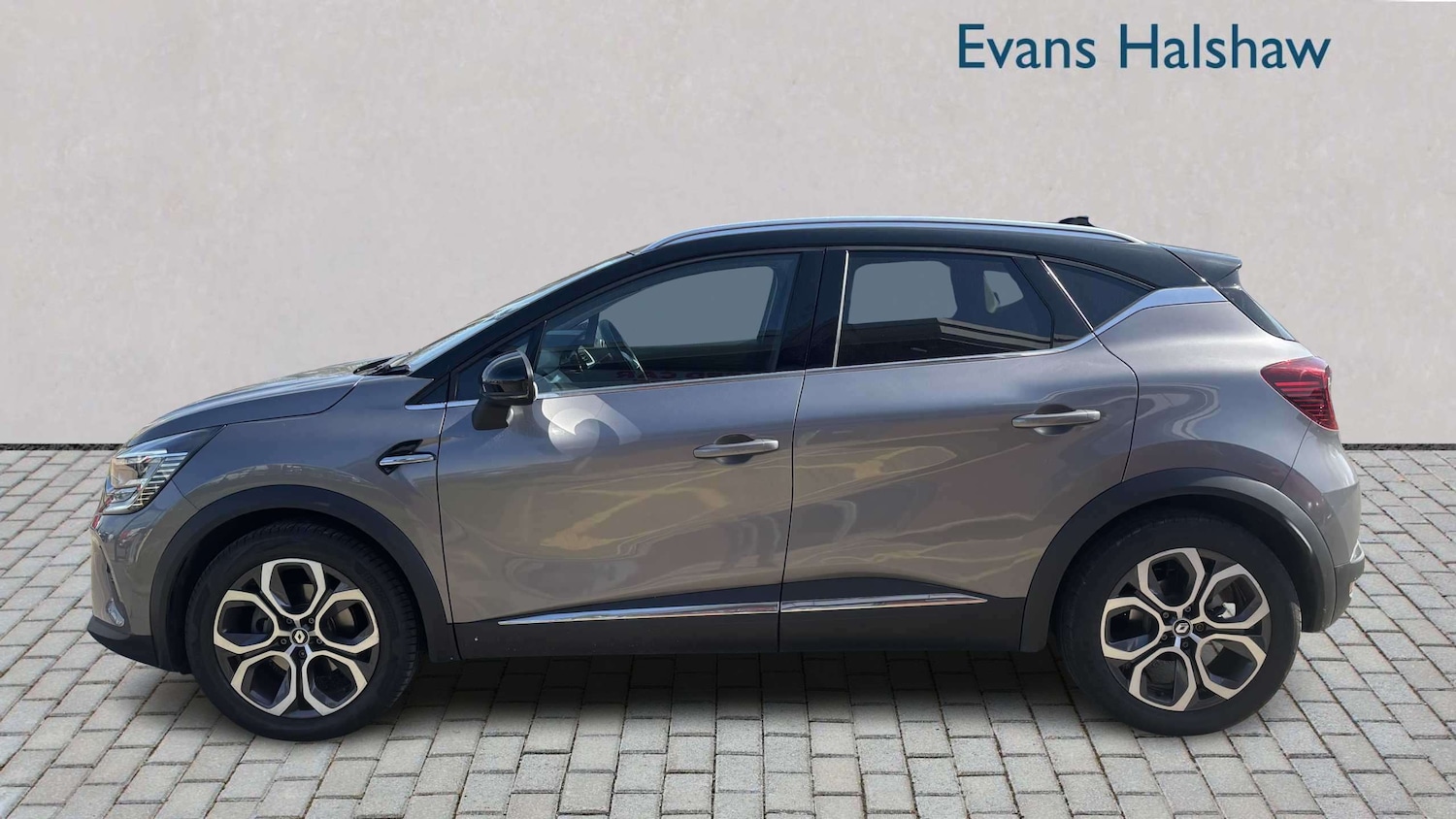 Used Renault Captur 2023 for sale - 78173424: Photo 4