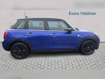 Used MINI Hatch 2019 for sale - 77860699: Photo