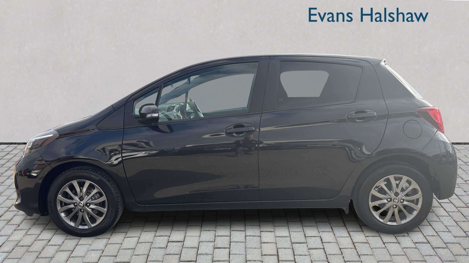 Used Toyota Yaris for sale - 77862564: Photo 3