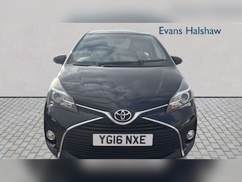Used Toyota Yaris 2016 for sale - 77862564: Photo