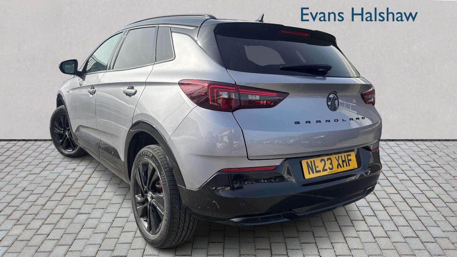 Used Vauxhall Grandland 2023 for sale - 77972566: Photo 3