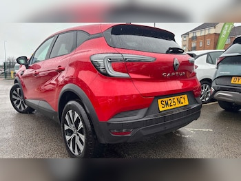 Used Renault Captur 2025 for sale - 77862447: Photo
