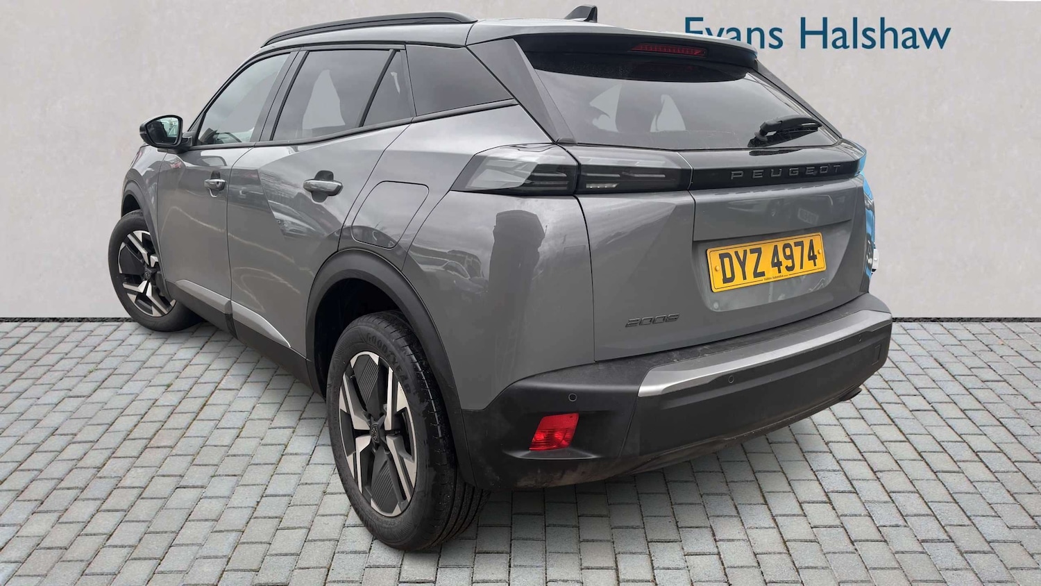 Used Peugeot 2008 for sale - 77862220: Photo 3