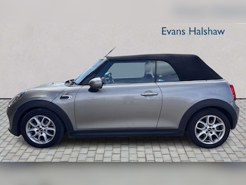Used MINI Convertible 2018 for sale - 79319703: Photo