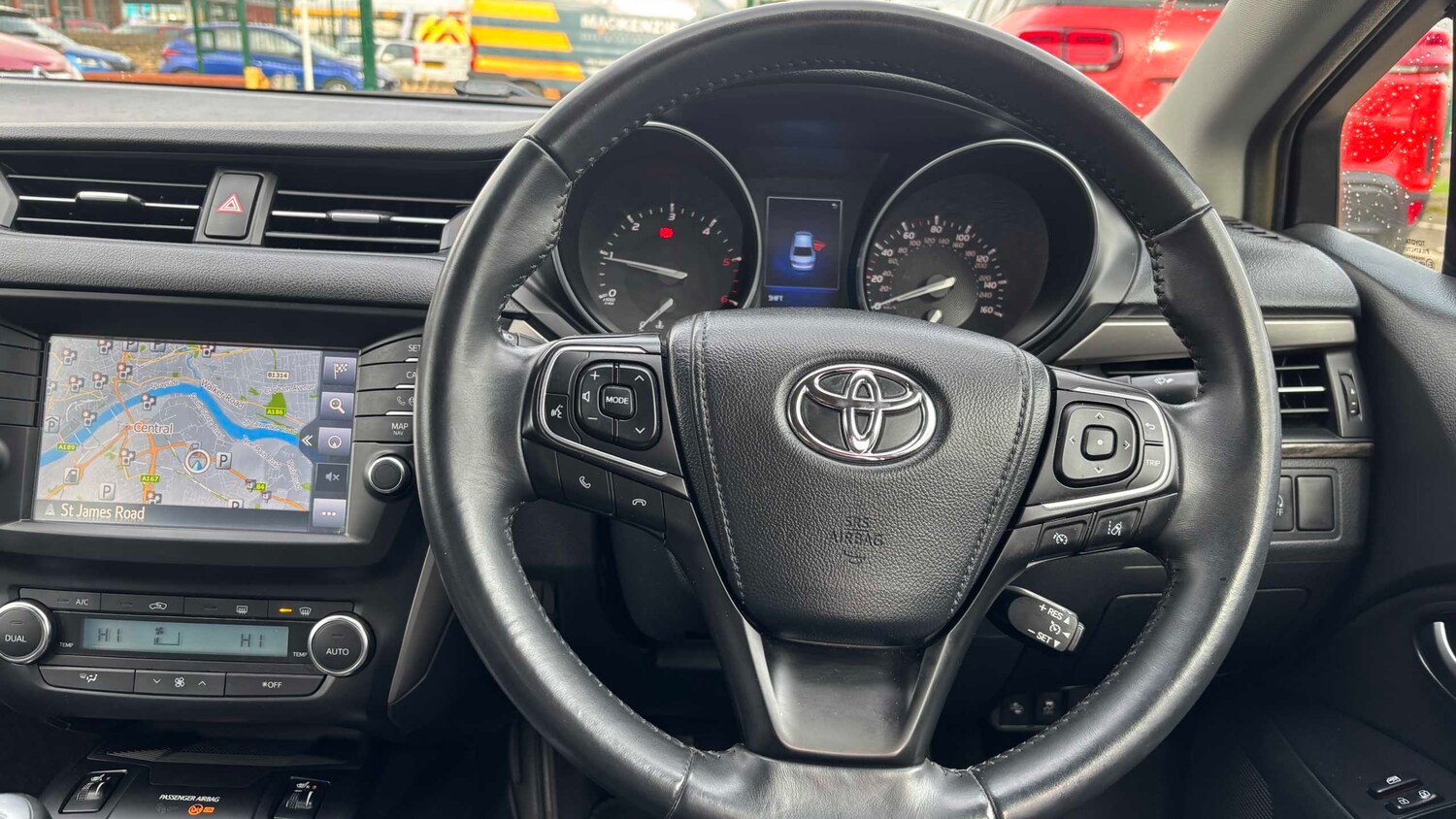 Used Toyota Avensis 2017 for sale - 77856908: Photo 11