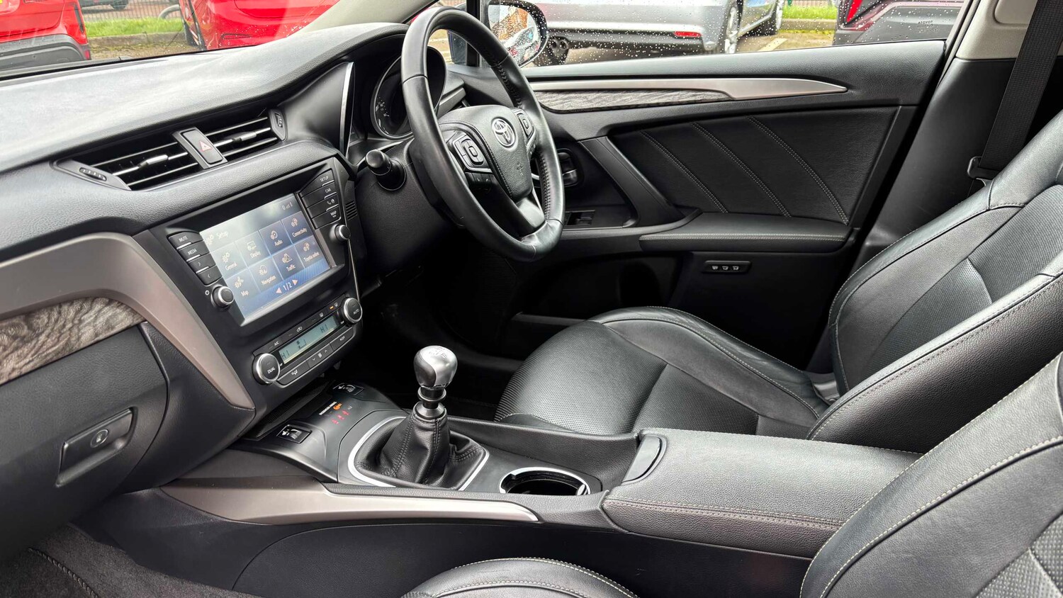 Used Toyota Avensis 2017 for sale - 77856908: Photo 17