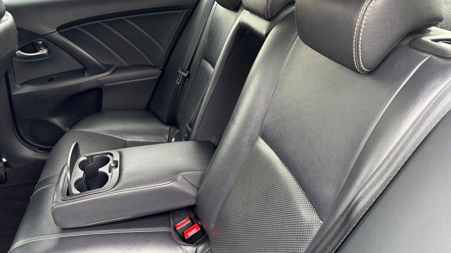 Used Toyota Avensis 2017 for sale - 77856908: Photo 18