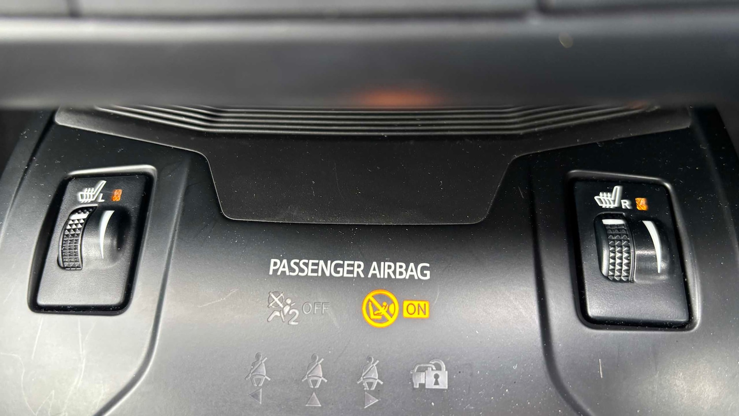 Used Toyota Avensis 2017 for sale - 77856908: Photo 21