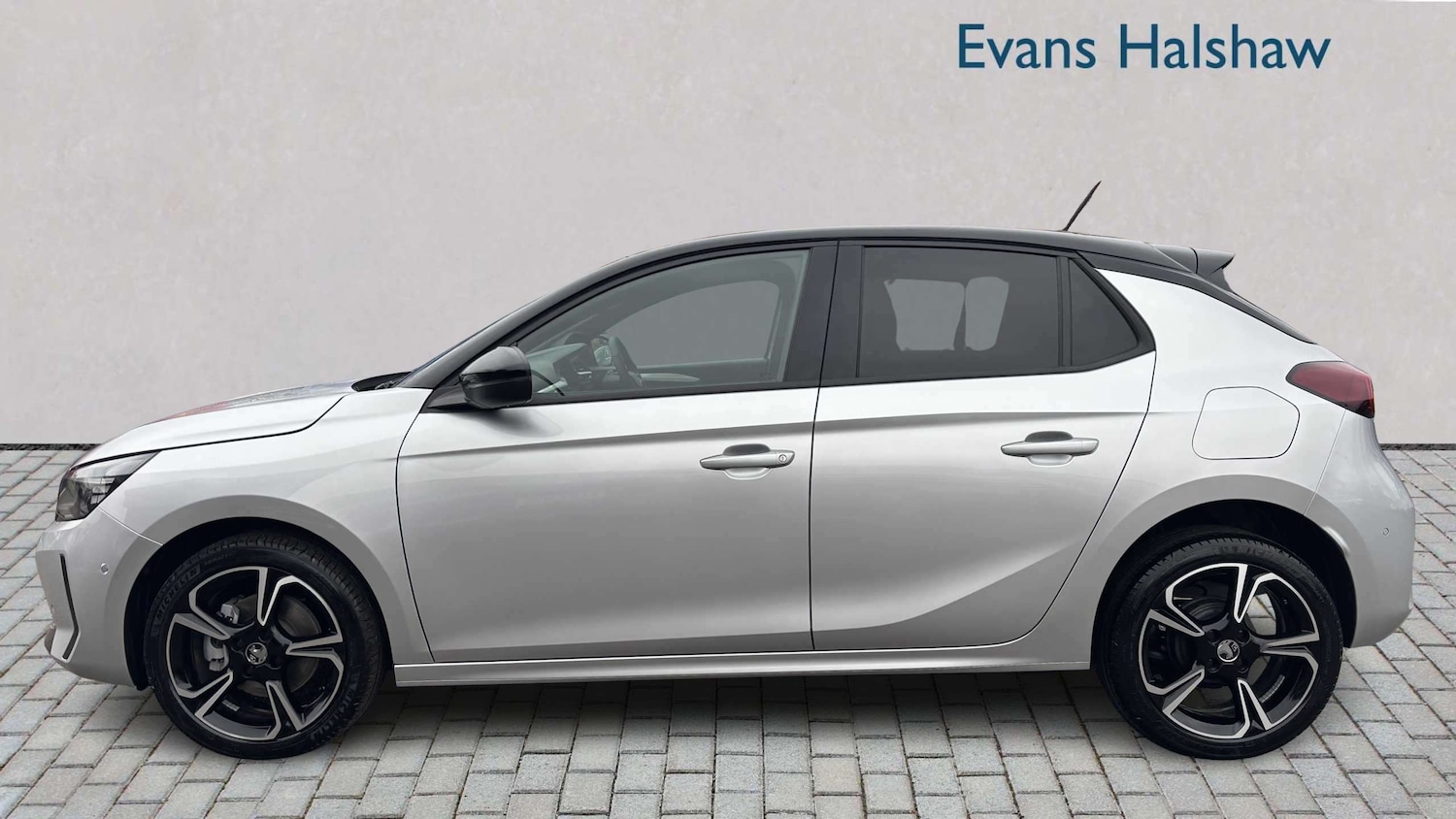 Used Vauxhall Corsa for sale - 77861634: Photo 3