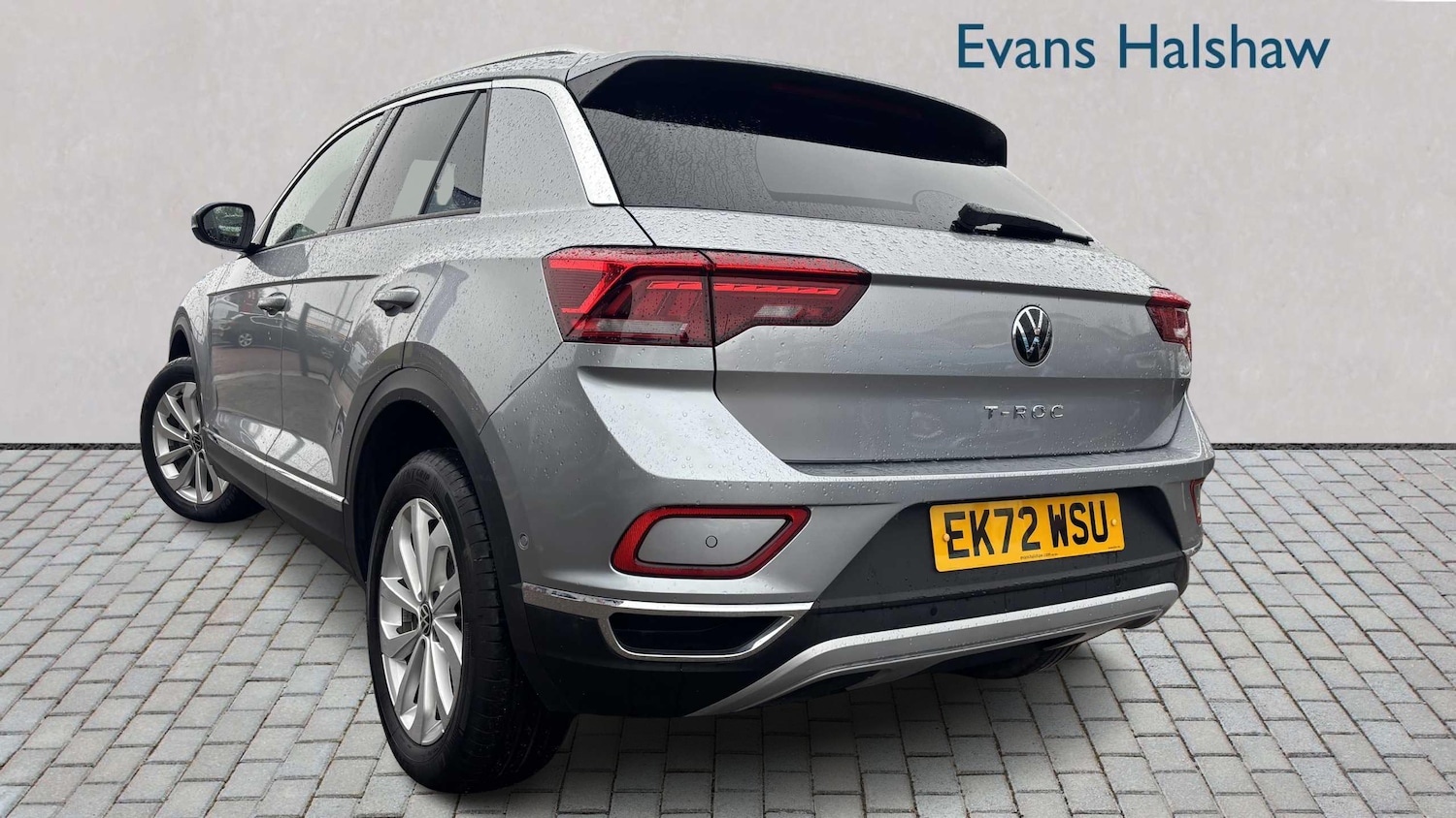 Used Volkswagen T-Roc for sale - 77858396: Photo 2