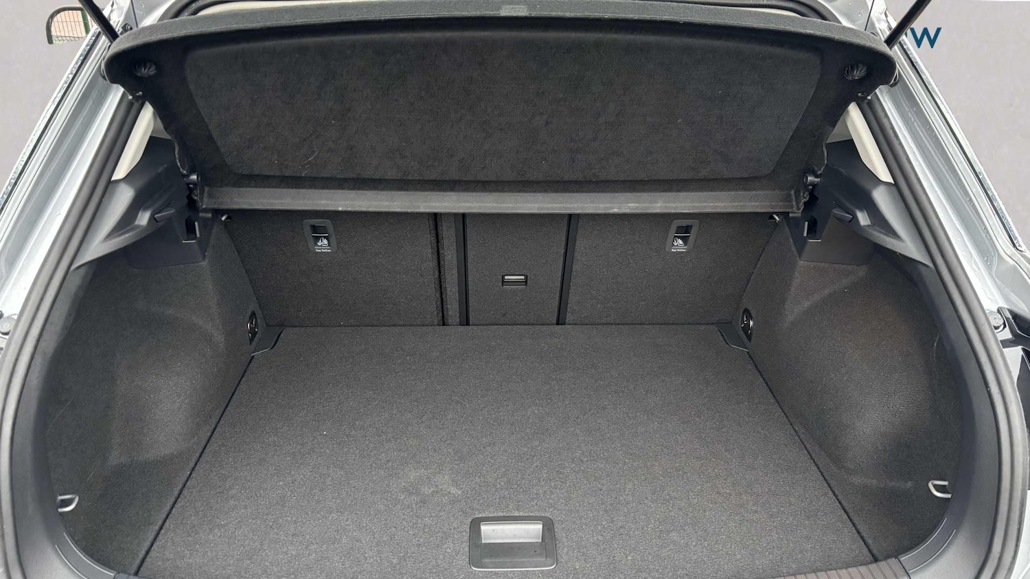 Used Volkswagen T-Roc for sale - 77858396: Photo 8