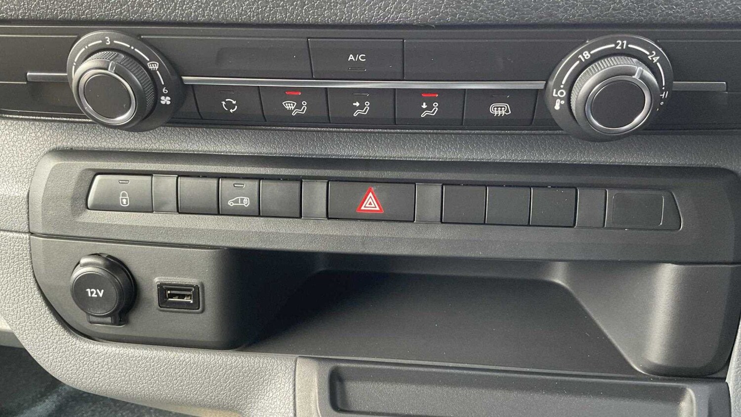 Used Vauxhall Vivaro Electric for sale - 77861467: Photo 21