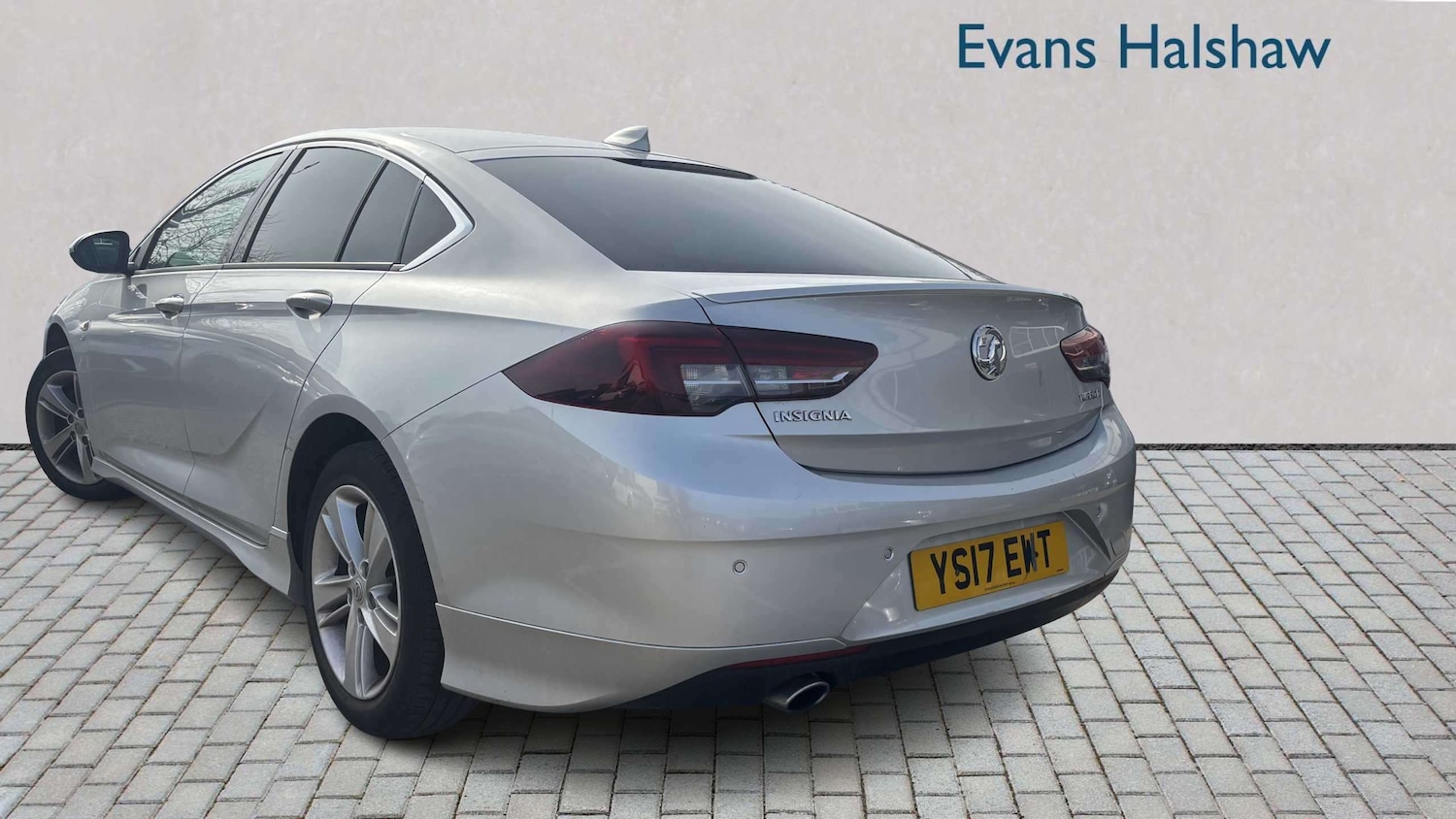 Used Vauxhall Insignia 2017 for sale - 77960781: Photo 3