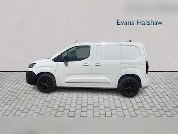 Used Citroen Berlingo 2024 for sale - 79428972: Photo