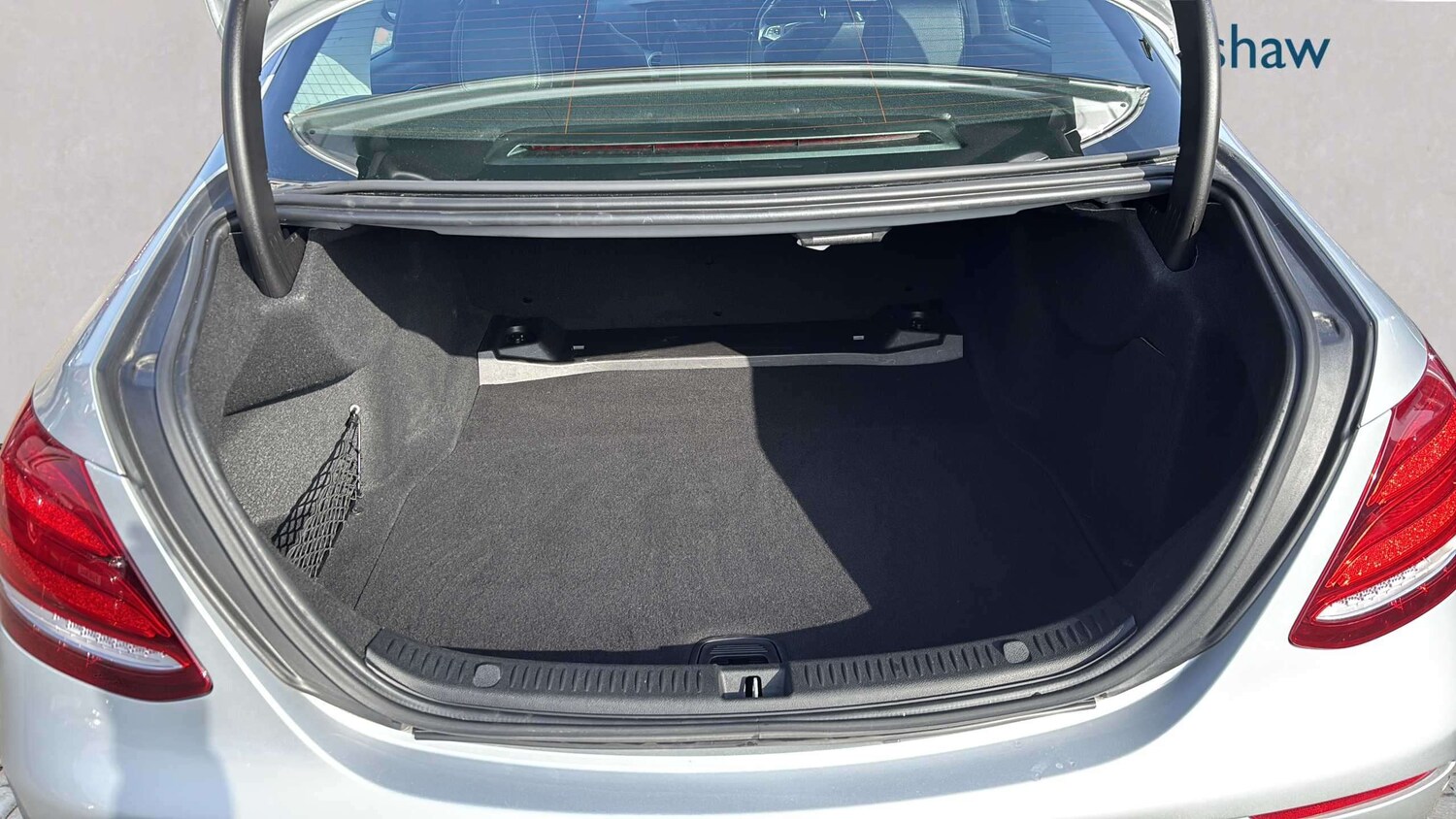 Used Mercedes-Benz E Class 2016 for sale - 77858840: Photo 8