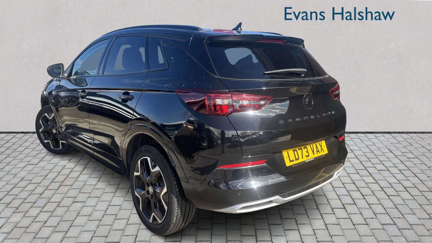 Used Vauxhall Grandland 2023 for sale - 78076985: Photo 3