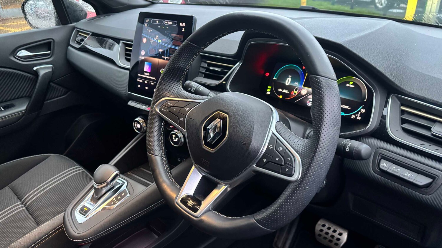 Used Renault Captur 2023 for sale - 77859116: Photo 10