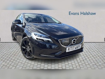 Used Volvo V40 2017 for sale - 79134951: Photo