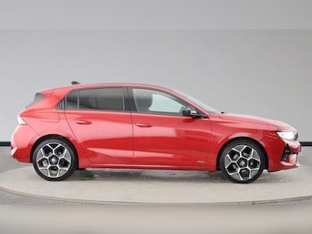 Used Vauxhall Astra 2023 for sale - 77996097: Photo