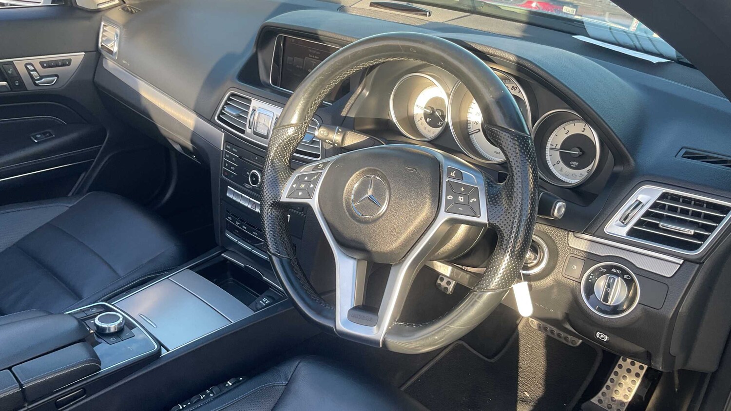 Used Mercedes-Benz E Class for sale - 77862454: Photo 10