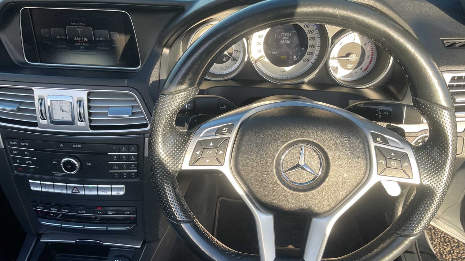 Used Mercedes-Benz E Class for sale - 77862454: Photo 11