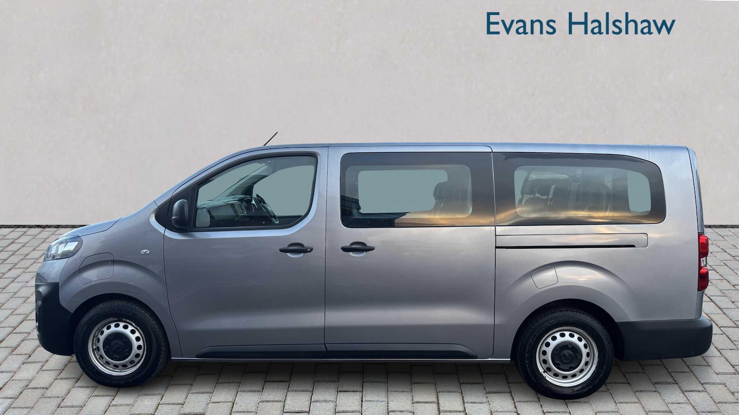 Used Vauxhall Vivaro Life for sale - 77859026: Photo 3